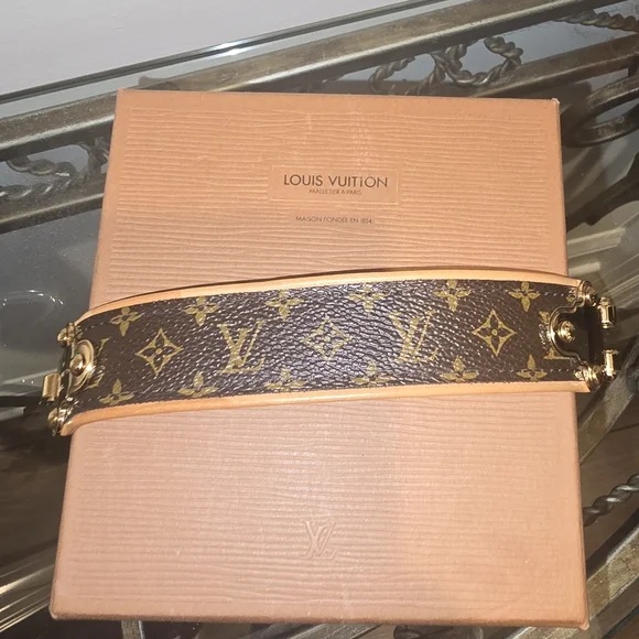 Louis Vuitton Gold and Brown Bracelet never worn - Picture 9 of 12